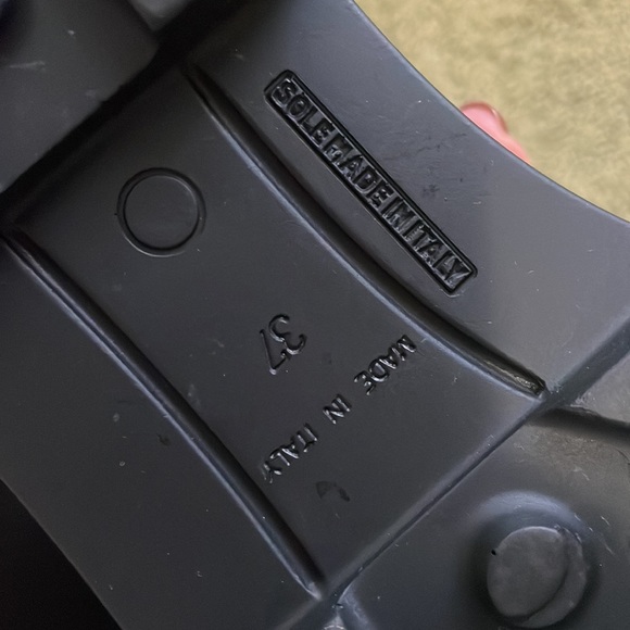 Booties - Picture 12 of 12